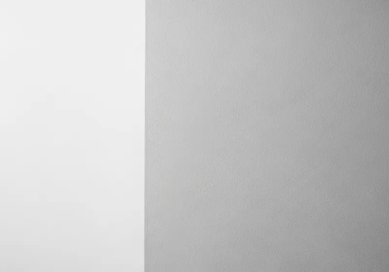 Frisch verputzte Innenwand